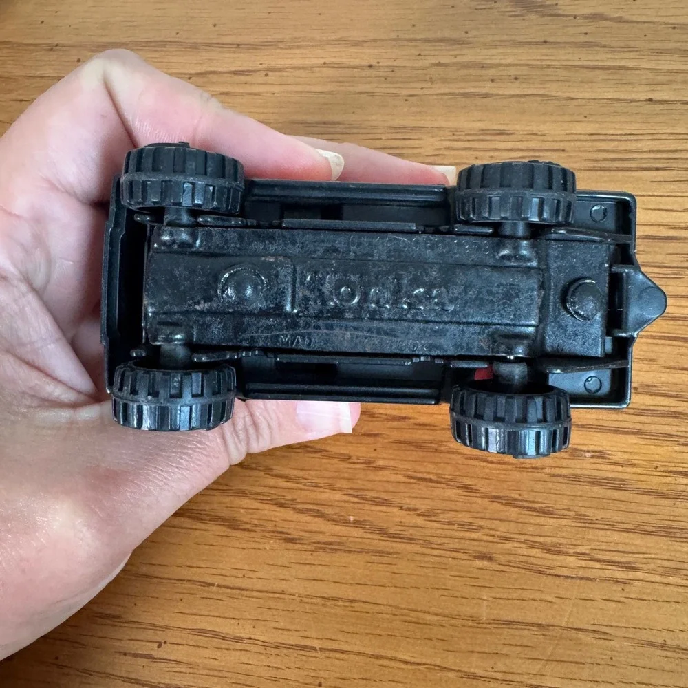 Vintage Tonka Paramedics Emergency Van Red Black‎ Diecast Toy Truck 1978 Mexico